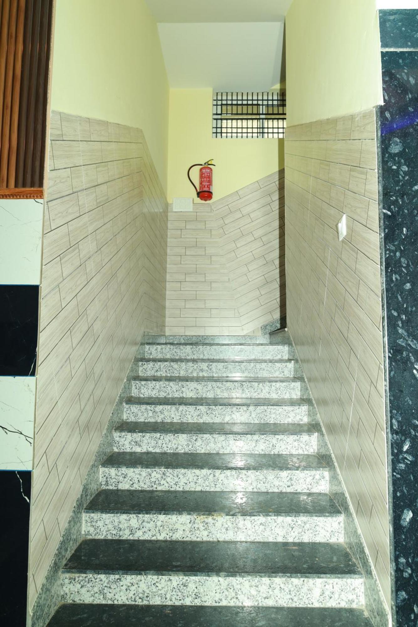 Rv Residency Wodapatti Exterior foto